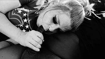 She agree to suck and swallow