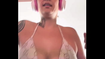 Minha buceta molhada na academia