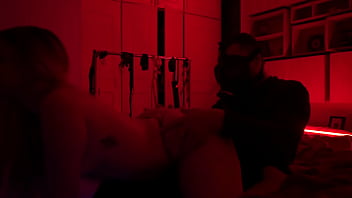 My stepsister is so hot i cant believe