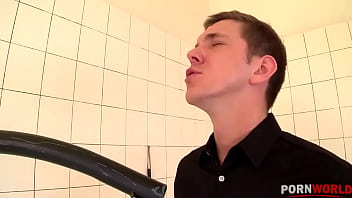 Bdsm fetish stud shows submissive alysa who's the boss through ass fucking gp1036