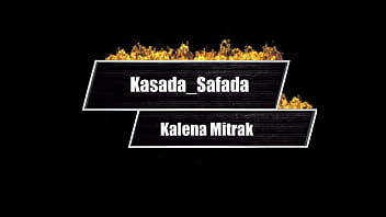 Kalena mitrak dei para o mecânico e tomei leitinho na sala de ferramentas da oficina