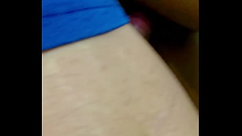 Kalena mitrak dei para o mecânico e tomei leitinho na sala de ferramentas da oficina