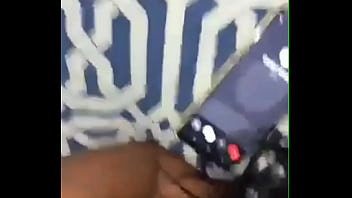 Me encanta como se lo meto mientras le cuenta como le fue al pndj del novio