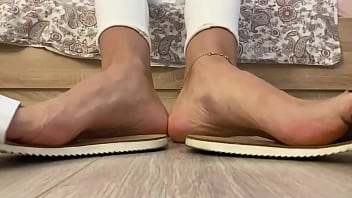 Feetgirl 01 size 13 us 44 eu feet