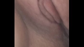 Gostosa na rede querendo ir pra cama