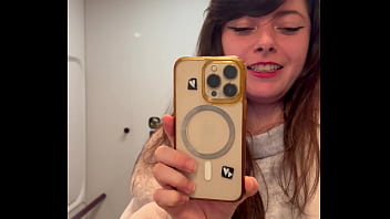 Bien plus à l’aise comme ça tu veut en voir rejoint moi