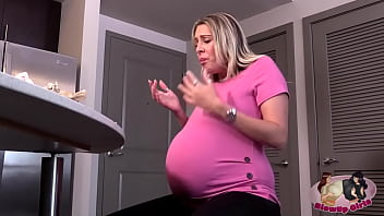 Inflacionada corporalmente por comida