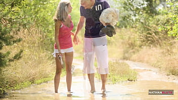 Hot big natural tits blonde tracylove fucked outdoor