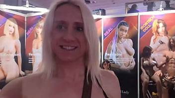 What's Everyone Else Upto Today #venus #venusberlin #berlin thumbnail