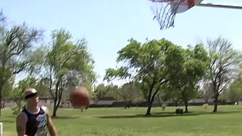 Longtime friends share their first lesbian sex and clit licking