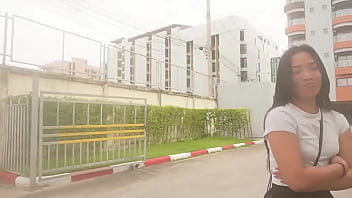 Girl from the streets told me im ugly and that i couldnt book her