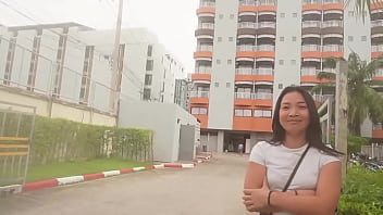 Girl from the streets told me im ugly and that i couldnt book her