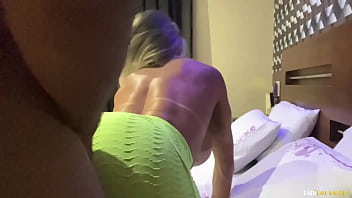 Milf gostosa faz treino intenso com seu personal trainer fodendo forte fabi drumond