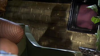 Lexi love enjoys the taste of semen