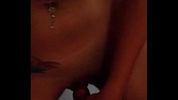 Safada sentando gostoso