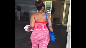 Nice curved black ass shaking