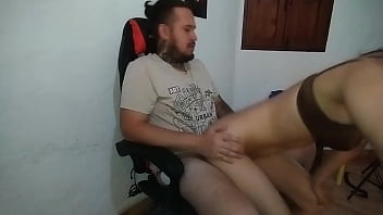 No podia creer que me estaba follando a la directora de la univercidad