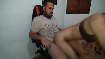 No podia creer que me estaba follando a la directora de la univercidad