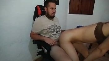 No podia creer que me estaba follando a la directora de la univercidad