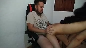 No podia creer que me estaba follando a la directora de la univercidad