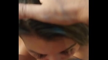 Lady bee behind the scenes mamando o diretor gozador 19 antes da gravação esquenta