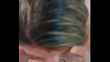 Lady bee behind the scenes mamando o diretor gozador 19 antes da gravação esquenta