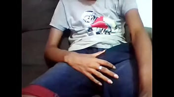 Brasileiro Mostra O Dote Pro Amigo thumbnail