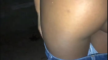 Encontri minha inteada na rua levou pra uma casa de construção e meti o pinto na buceta