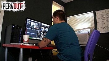 Worship Jareds Dirty Feet Gay Joi Male Feet Fetish thumbnail