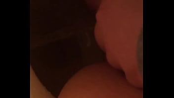 Isabella holloway peeing