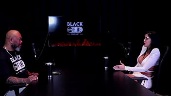 Sempre procura ensinar que ninguém é melhor que ninguém não realizou o fetiche na mesa de sinuca limpou seu nome e as pessoas julgam muito leticia braga watch sheer red