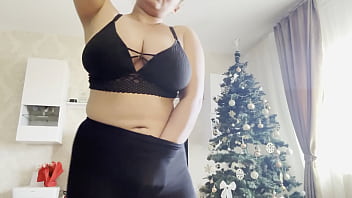 Masturbate pussy with pantyhose on