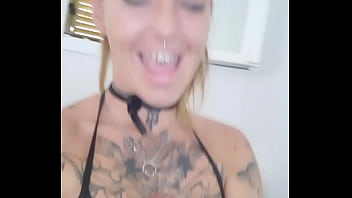 Coucou comment ça va envie d un moment coquin attend pas je suis disponible