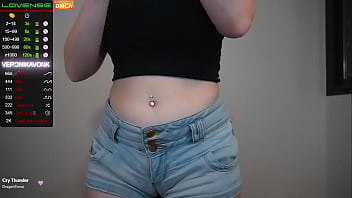 Sexy Girl Webcamer So Cute With A Big Dildo Next thumbnail