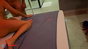 Ele me comeu sem camisinha e o corno nem viu