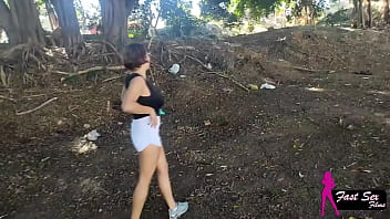 Me exibi no parquinho e tomei uma gozada no peito no meio da praça na rua i showed off in the playground and got my breasts jerked off in the middle of the square on the street