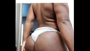 Gay Big Butt Solo Shakes thumbnail