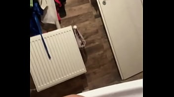 Preview milfycalla i masturbated in bath tub with peed down jacekts 180 after episode 178 i had to wash the down jacke