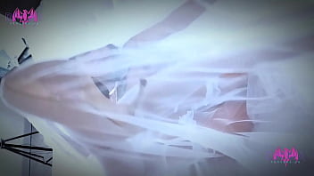 Murcy un dressed as bride