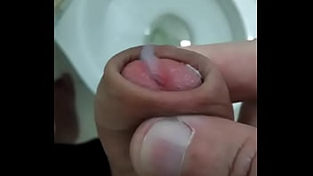 Mais Uma Punheta Depois De Ver Um Novinho Gostoso thumbnail