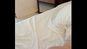 Me convence de grabarnos para hacernos famosos en xvideos