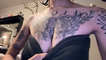 My boobs look extra juicy today they always swell up a bit before my period lol they’re also tender and i can’t sto My boobs look extra juicy today they always swell up a bit before my period lol they’re also tender and i can’t sto