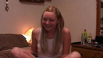 Hot Webcam Blond thumbnail