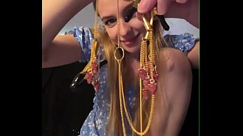 Masturbate tight pussy on webcam