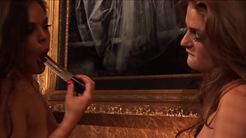 Sydnee has a beautiful round bum that begs to be drilled in a hot threesome