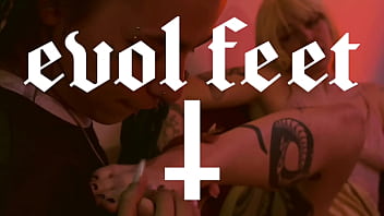 I hope my feet and your face are compatible