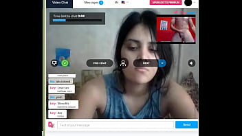 Webcam girl showing her boobs