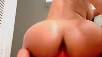 Big ass teen close up toying shaved pussy