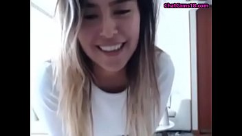 Sweet loves to dance