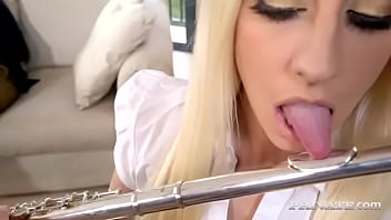 Jessie volt learns how to handle two cocks